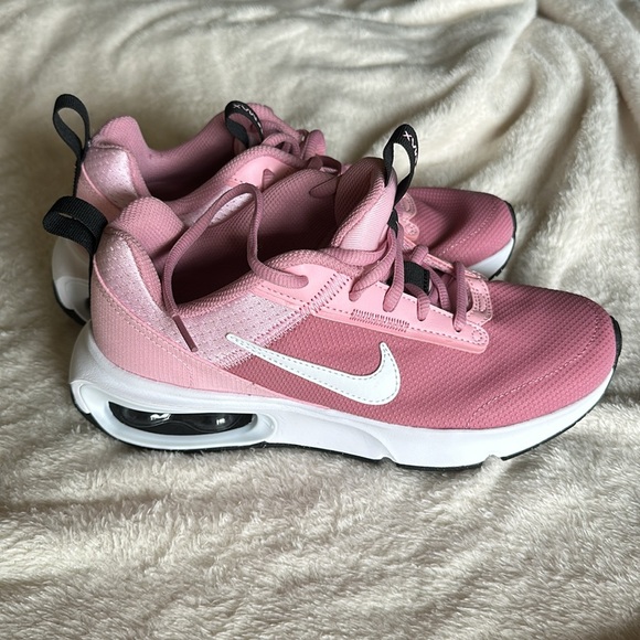NIKE AIR MAX INTRLK SNEAKERS SZ 6.5 PINK - Picture 3 of 7